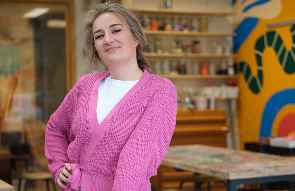 Student informeert anderen over flexibele leerweg 